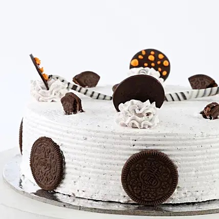 Luscious Oreo Cake
