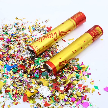2 Party Poppers