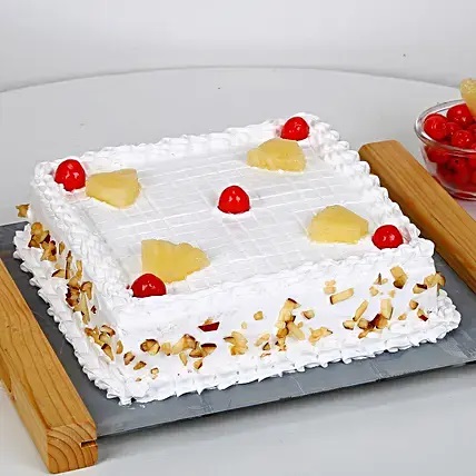 Special Vanilla Fruit Cake