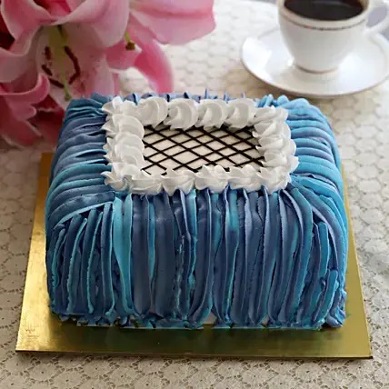 Designer Pineapple Cake